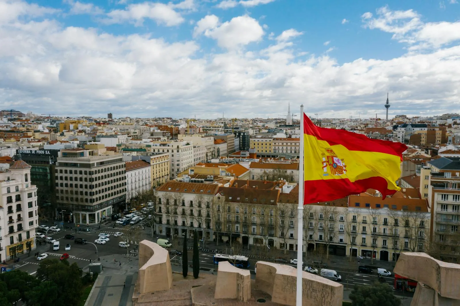 prácticas en España con visa no lucrativa, expediente de extranjería, nacionalidad española, seguimiento de expedientes en el Registro Civil Central, trámite de nacionalidad,