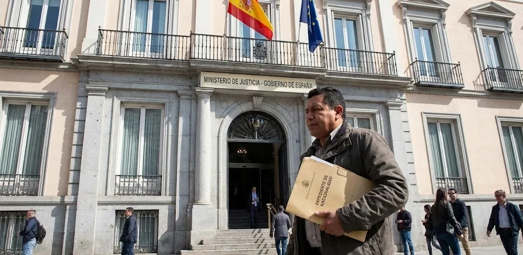 Expediente de nacionalidad española, nacionalidad española, arraigo social, arraigo familiar, expediente extranjería, como va lo mío, estados nacionalidad, estados nacionalidad española, arraigo sociolaboral, arraigo socioformativo, renovación nie larga duración, arraigo social sin contrato de trabajo,