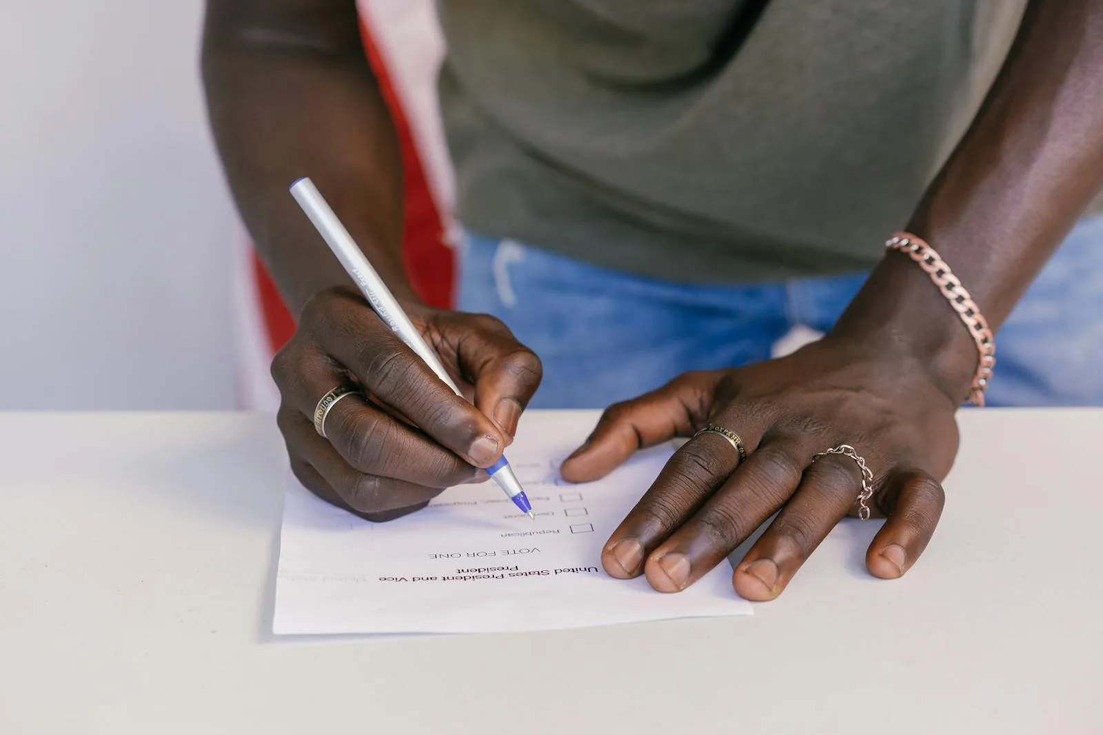trámite nacionalidad, arraigo social, arraigo familiar, cómo va lo mío