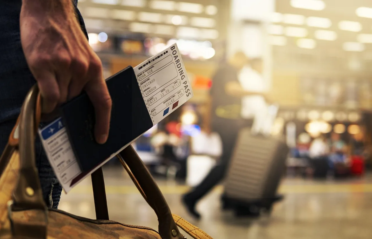 nacionalidad española, expediente extranjería, estados nacionalidad, como va lo mio, arraigo social, devolución en frontera en el aeropuerto