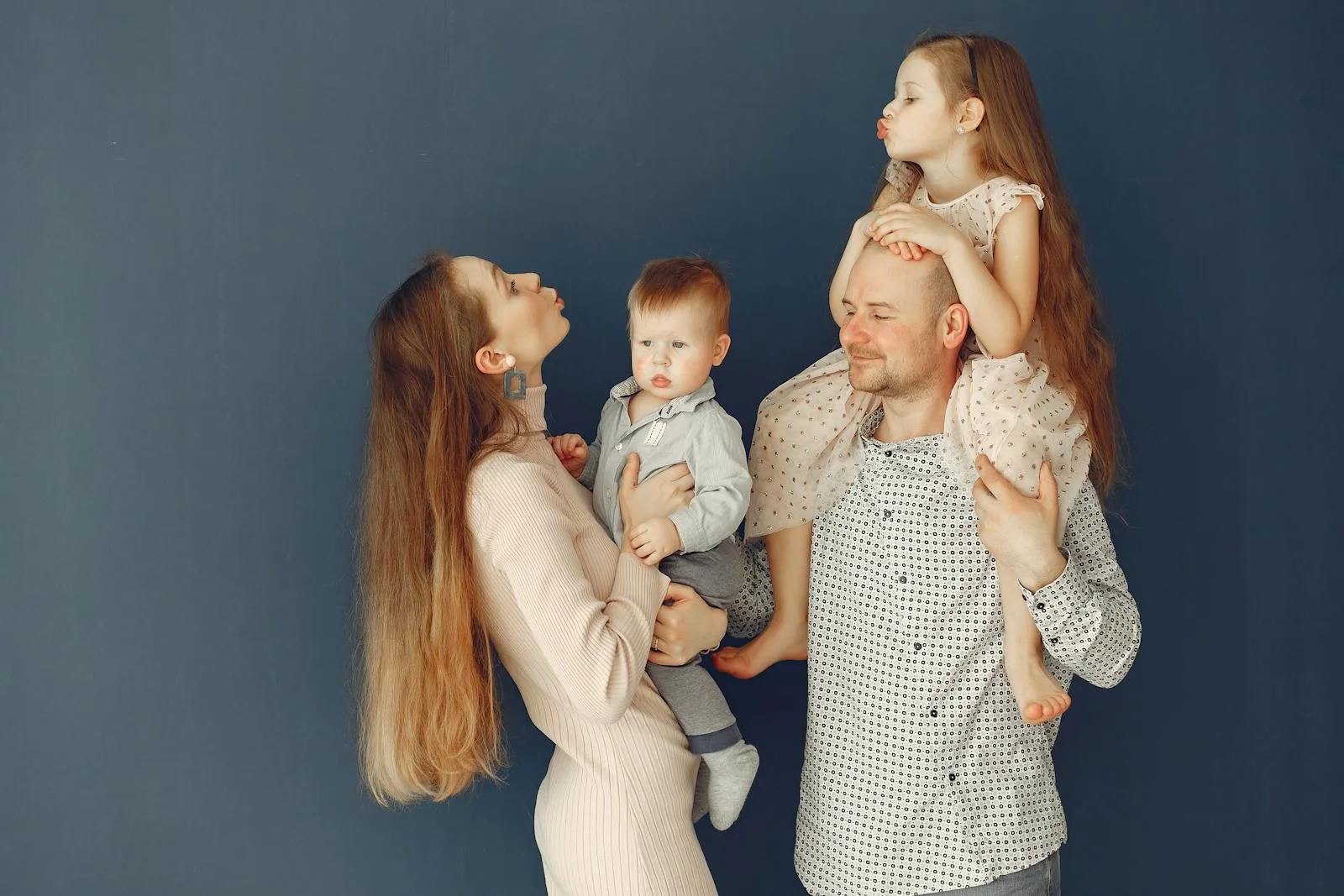 arraigo social, arraigo familiar, expediente familiar